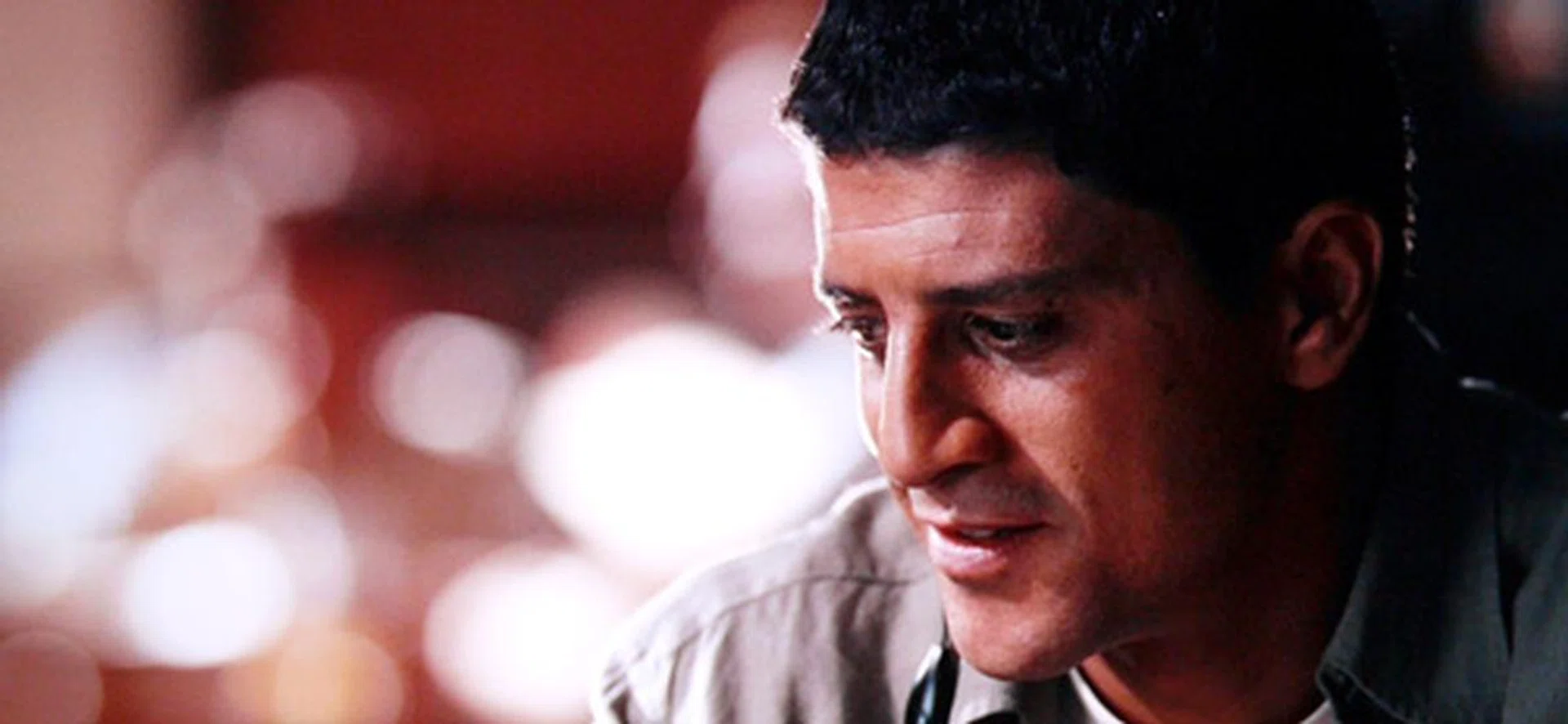 Sharp's UV2A photo-alignment tech is most evident when handling rich HD details. With a brighter luminance and improved contrasts, finer nuances such as skin pores are nicely defined on the X-Gen panel. Vantage Point really came to life on the 60-inch screen.