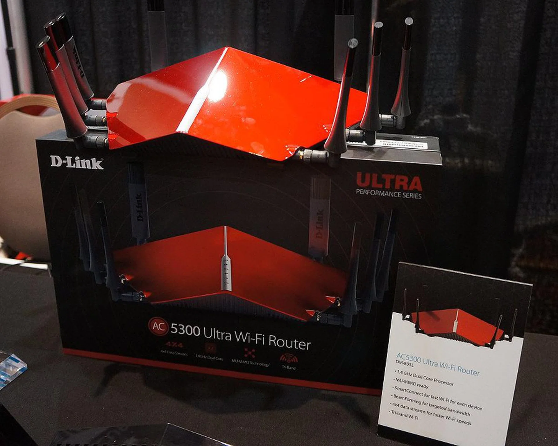 As a prominent supplier of networking equipment, it is D-Link’s turn to put out their speediest router yet for the small, but growing group of AC5300 class of routers. Going with their red hat design identity, D-Link was the first in the networking world to jazz up the design of routers to make them standout and even be a conversational piece. The DIR 895L tri-band AC5300 router follows this as well and it sports a 1.4GHz dual-core processor, is MU-MIMO ready and expectedly supports 4x4 data streams for speedy Wi-Fi transfers.