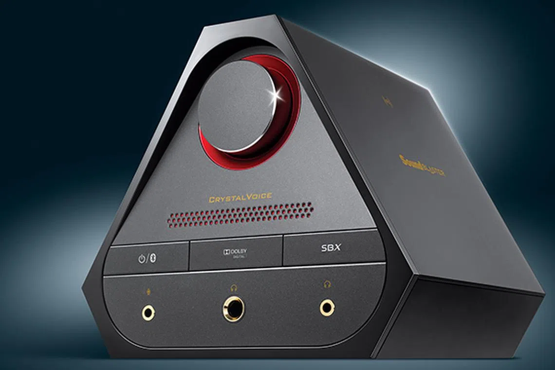 アンプ CREATIVE Sound Blaster X7 Exclusive! First looks at the Sound Blaster X7, Creative's new
