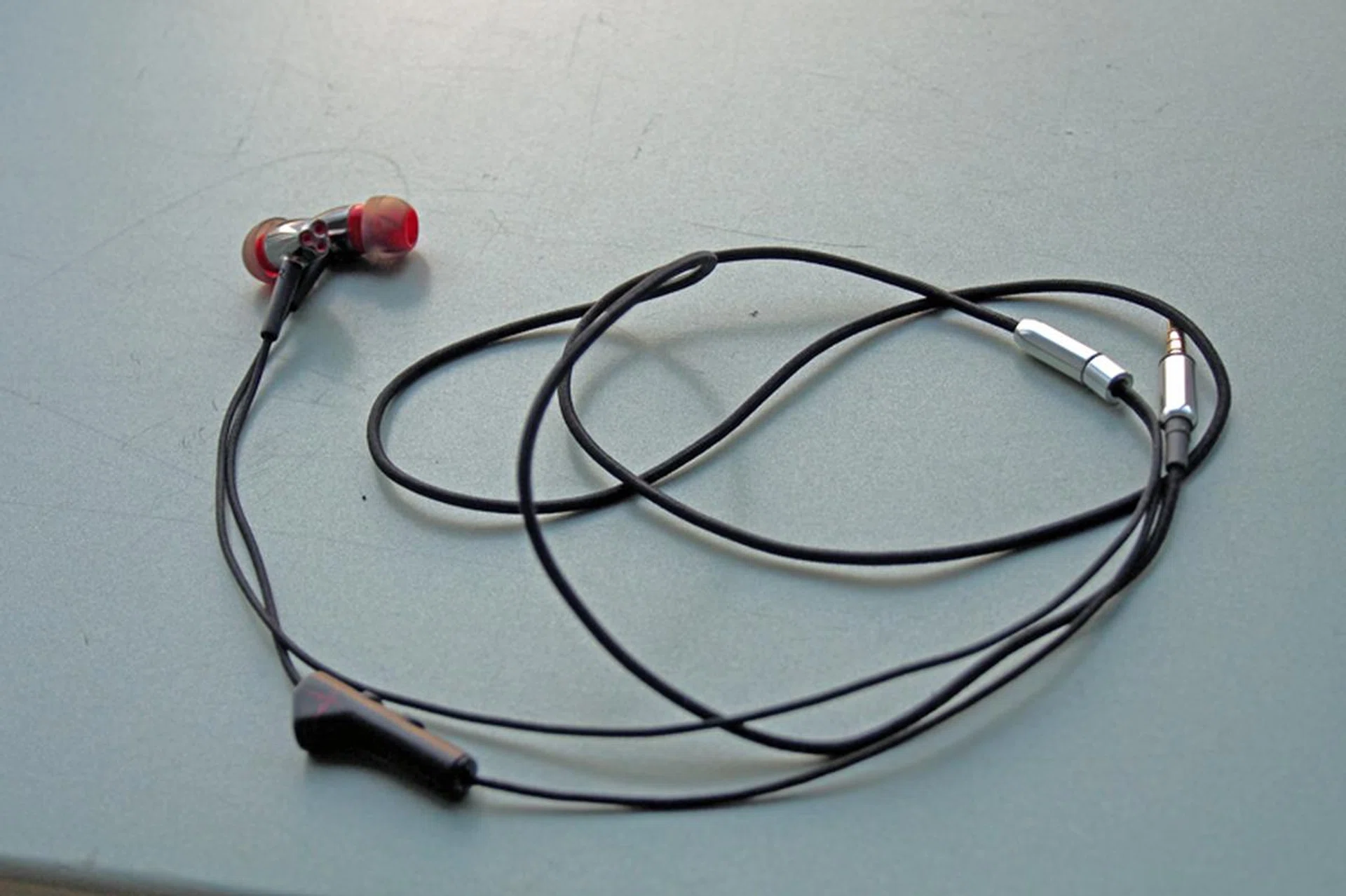 Creative Sound Blaster P5 in-ear model for the ultra-portable gamer.