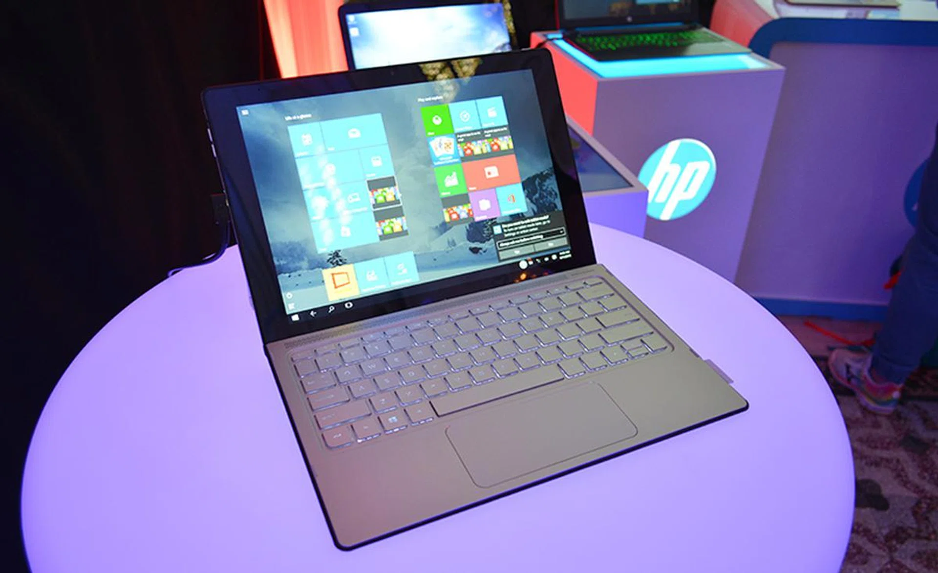 The Spectre x2 looks like it wants to take on Microsoft's Surface hybrids.