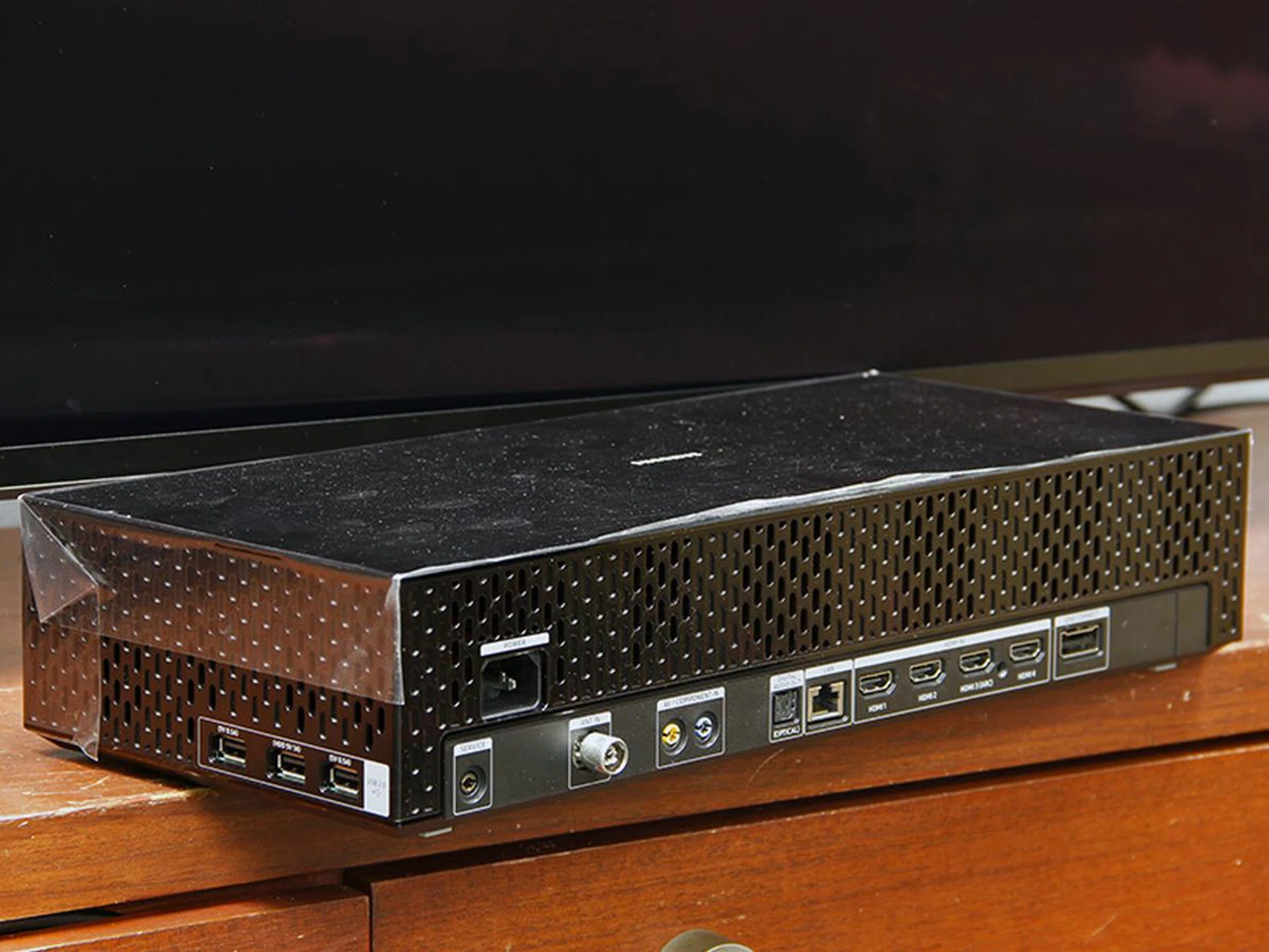 The One Connect box is big, but the benefit is you won't have cables snaking out the back of the TV. And if your A/V rack is across the room, you can put the box there and just run one cable to the TV.