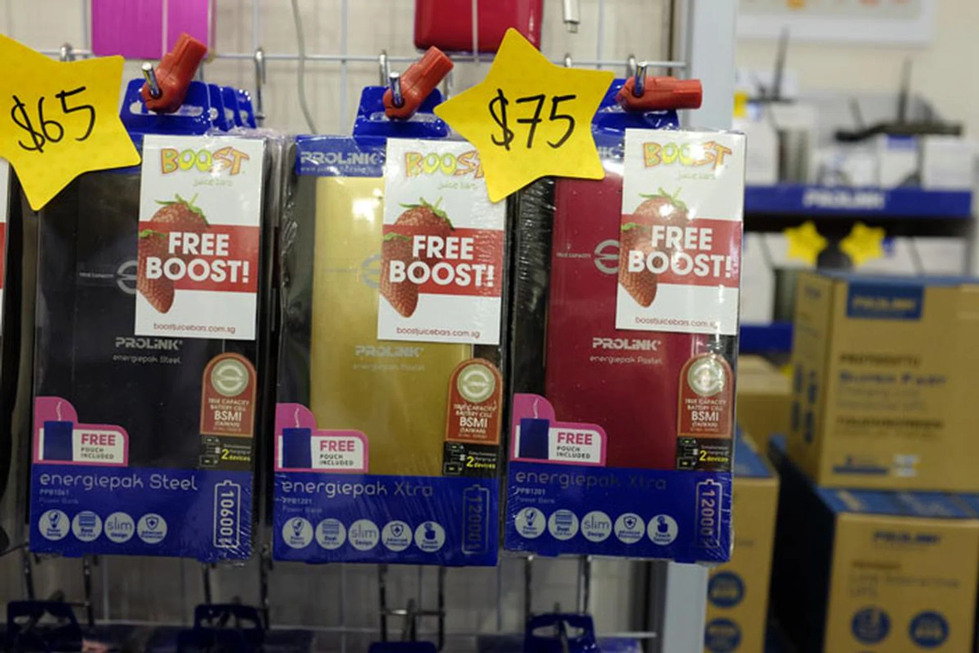 This Prolink PPB1201 Energiepak Xtra 12,000mAh power bank has dual USB charging ports, and comes with a high-speed 24AWG charging cable and a velvet carrying pouch. Available in Champagne and Cola Red at the Cybermind booth for $75 (usual price $79) with a free Mini-Me Mango Boost Juice voucher (while stocks last).