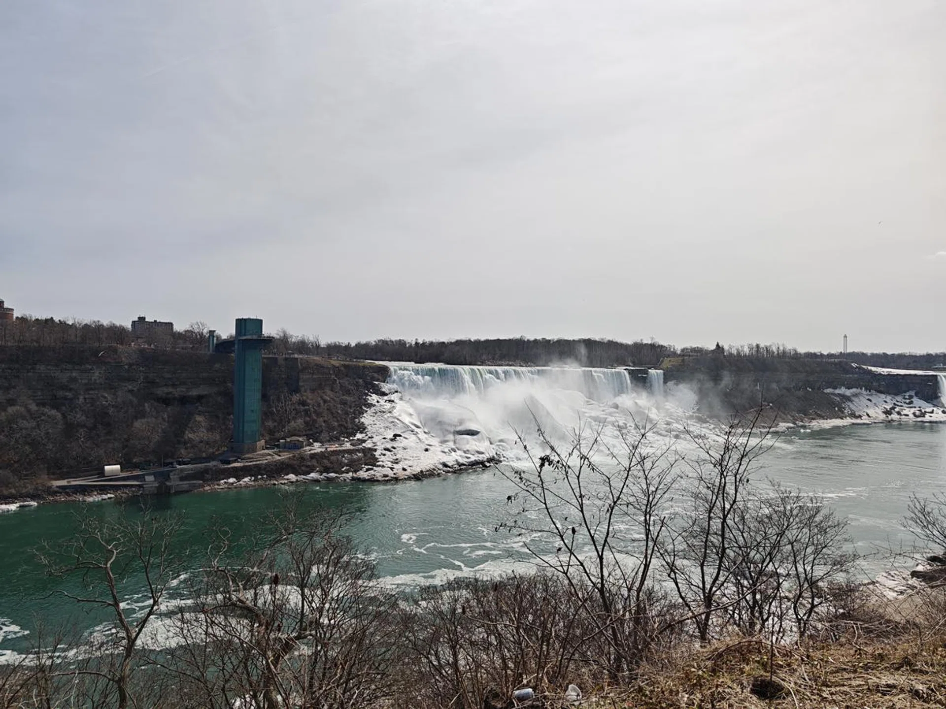 x1.0 Main camera, shot with Leica Vibrant preset