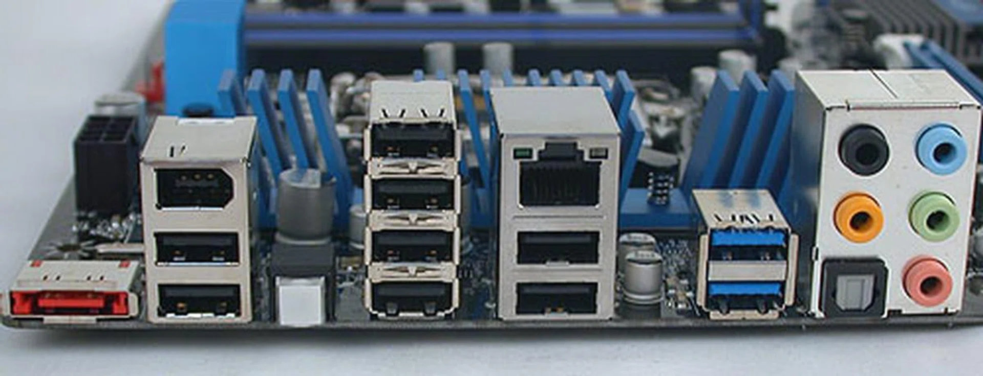 With no legacy support, there's sufficient space at the rear for Intel to fit eight USB 2.0 ports, a pair of USB 3.0 ports (in blue), an eSATA port, FireWire and even a Clear CMOS button (Intel calls this Back-to-BIOS).