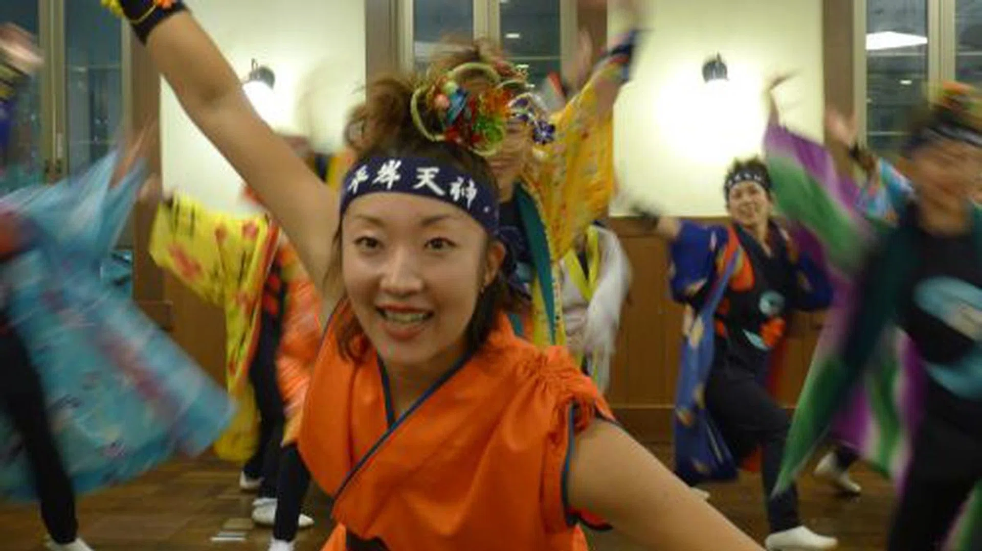 Here's a shot with Intelligent Auto (iA) mode while the dancers were in motion. Notice how we managed to focus on the central dancer's face without blurring while the rest were in motion? POWER O.I.S. at work.