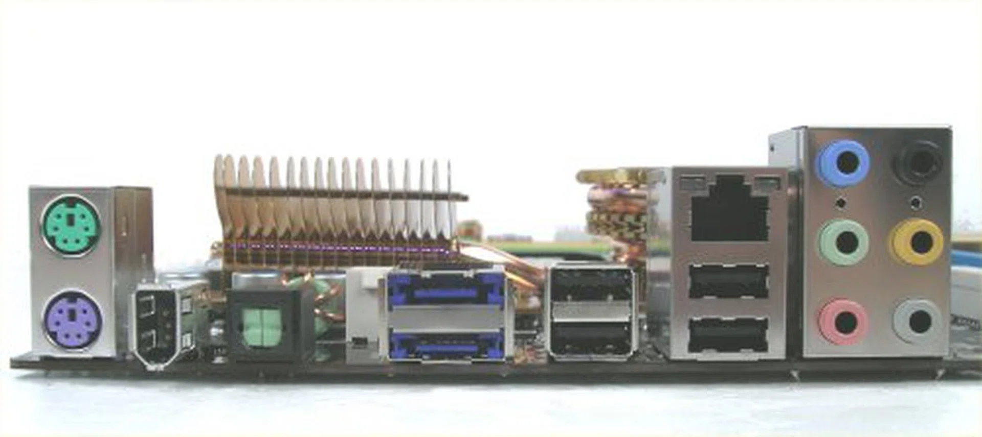 AMD 790FX Chipset and Motherboard Preview | HardwareZone Singapore