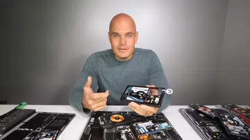 Zack Nelson's 13-minute long video explaining why he's suing Casetify. Source: JerryRigEverything.