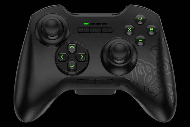 The Serval has the basic structure and button placement of Microsoft's Xbox One controller, though there are a few differences to differentiate them.