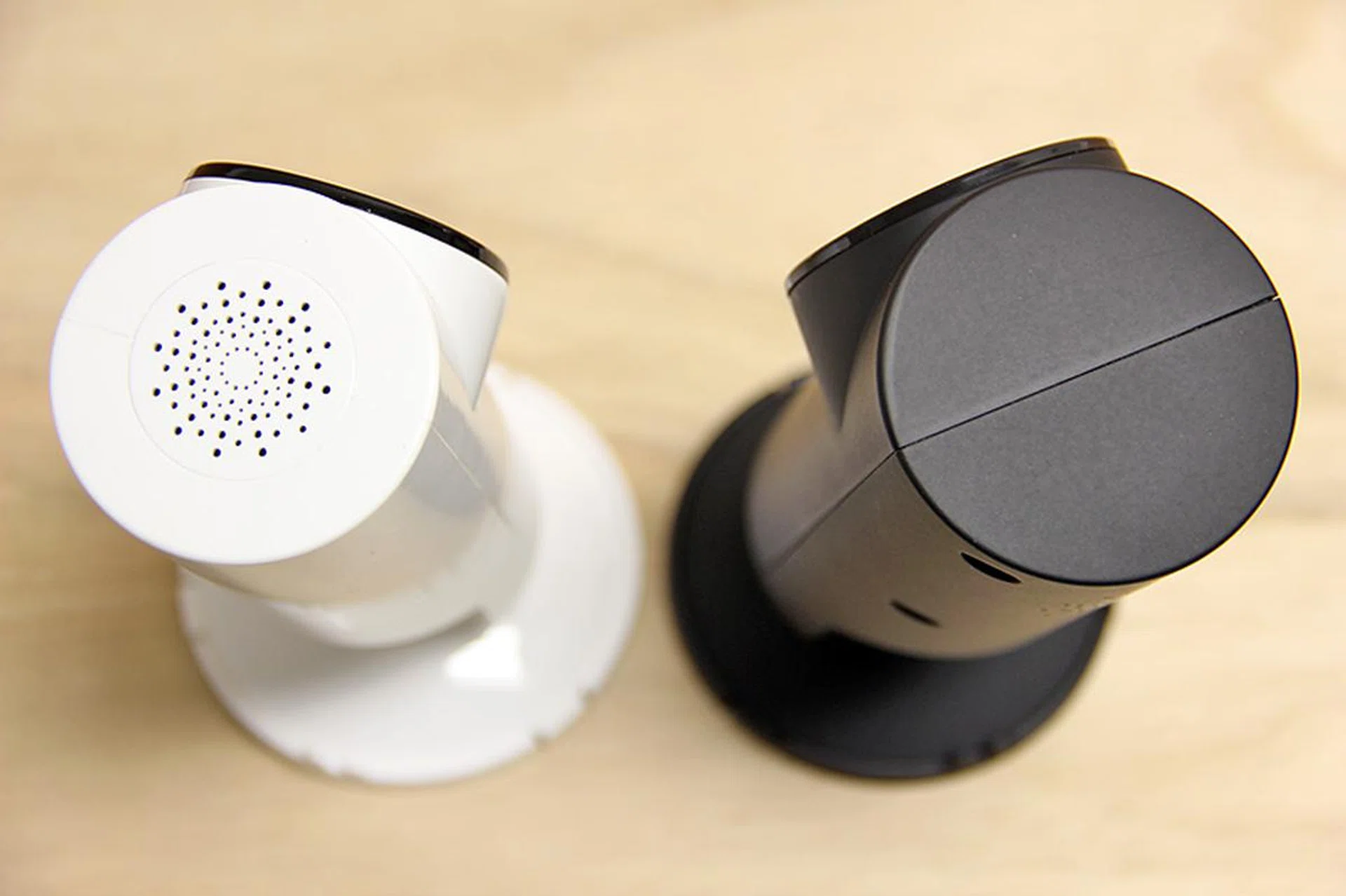 The HD Pro version also has a marginally thicker body, with the speaker is placed at a different location compared to the HD.