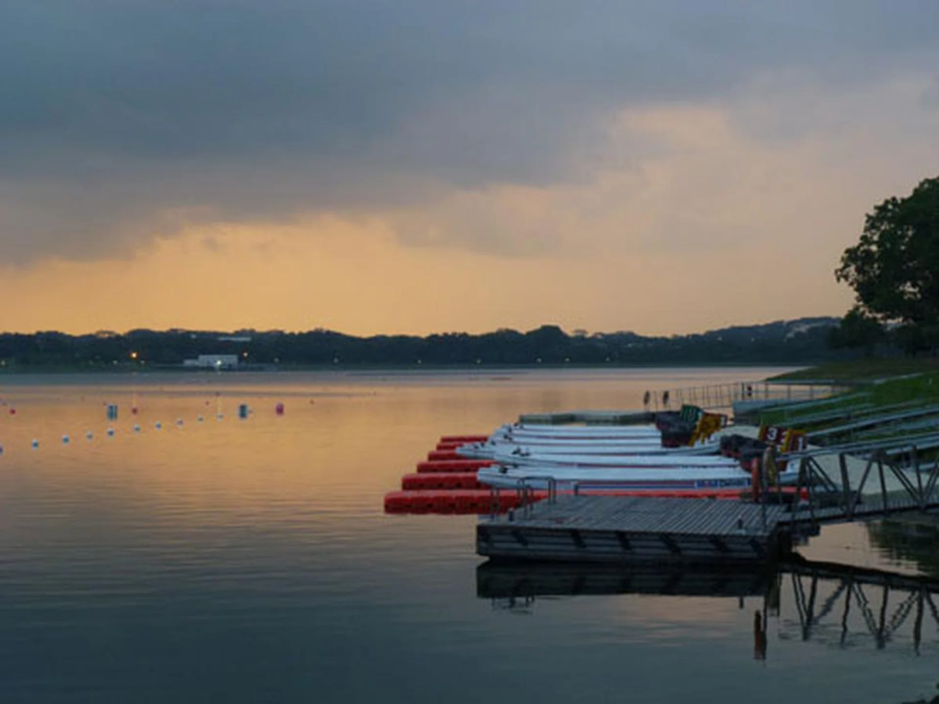 f/4.5 at 61mm, 1/20 sec, ISO200.