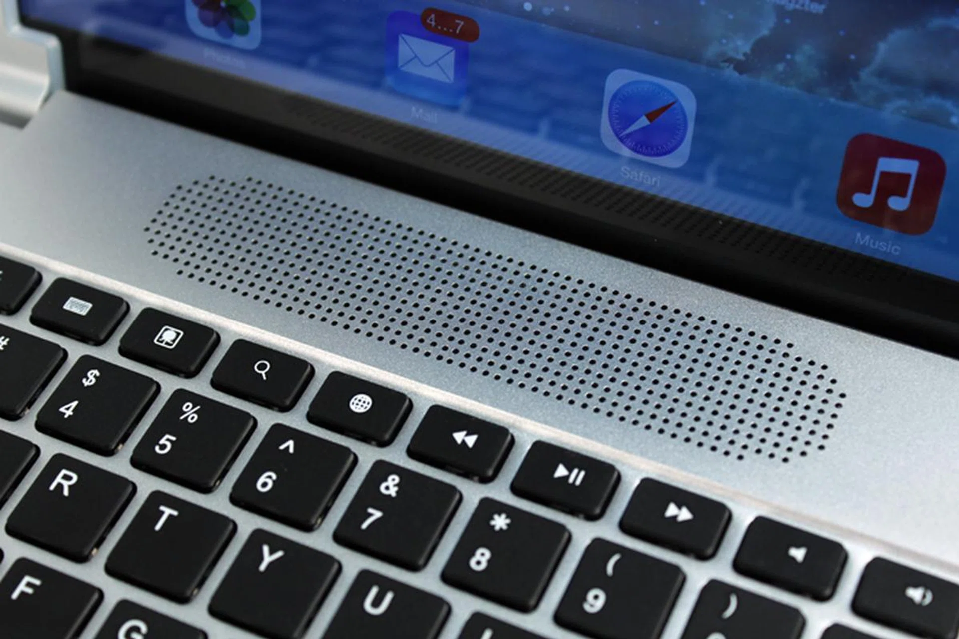 The Brydge+'s large speaker has plenty of volume.