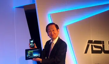 Jonney Shih, ASUS Chairman was on stage to unveil the PadFone Infinity and its new PadFone Station.