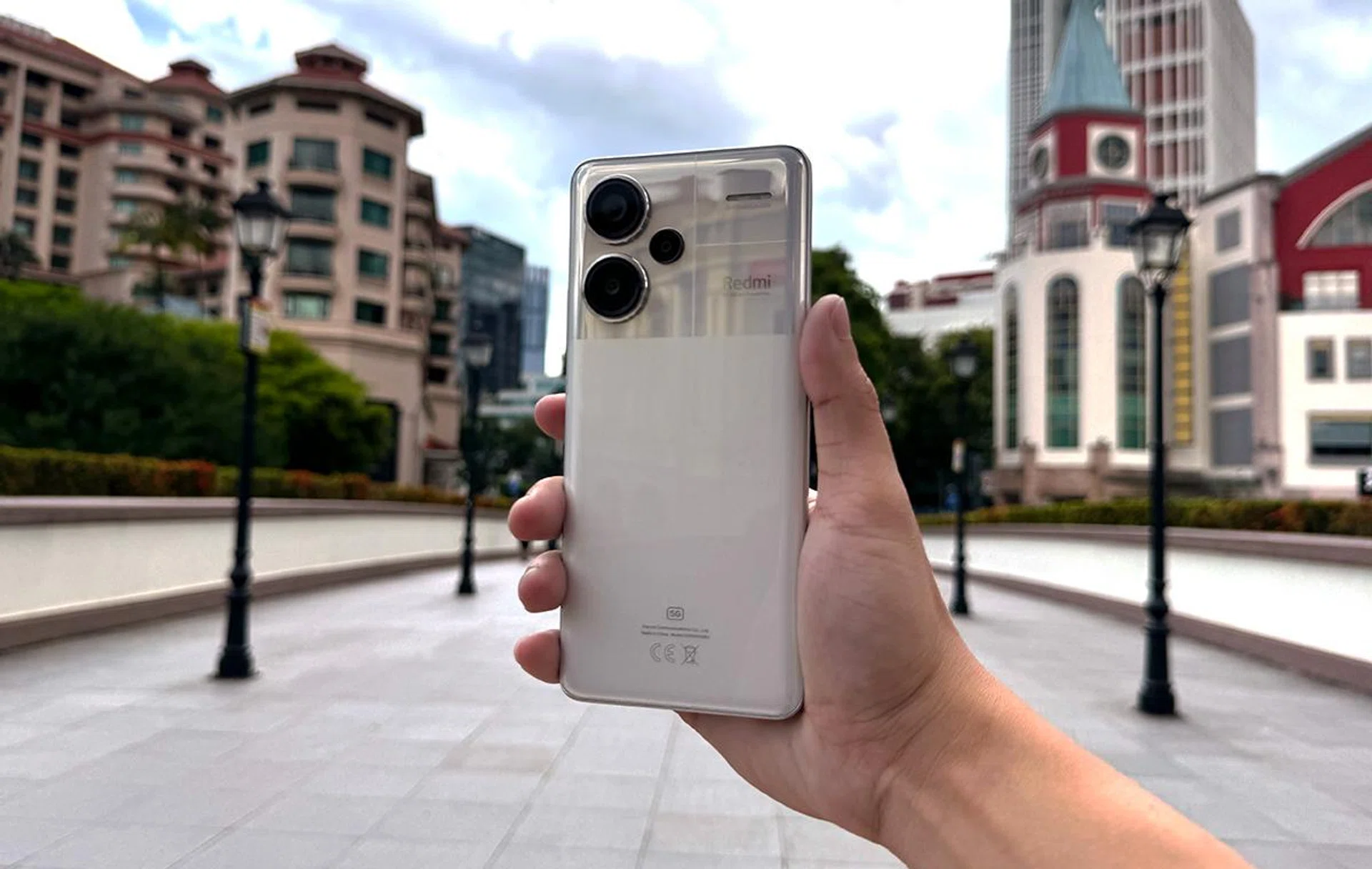 Redmi Note 13 Pro+ 5G did away with its camera island, making it more appealing and less bulky. We're not so hot about its two-toned rear, though.