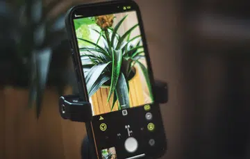 Halide 2.5's macro mode.