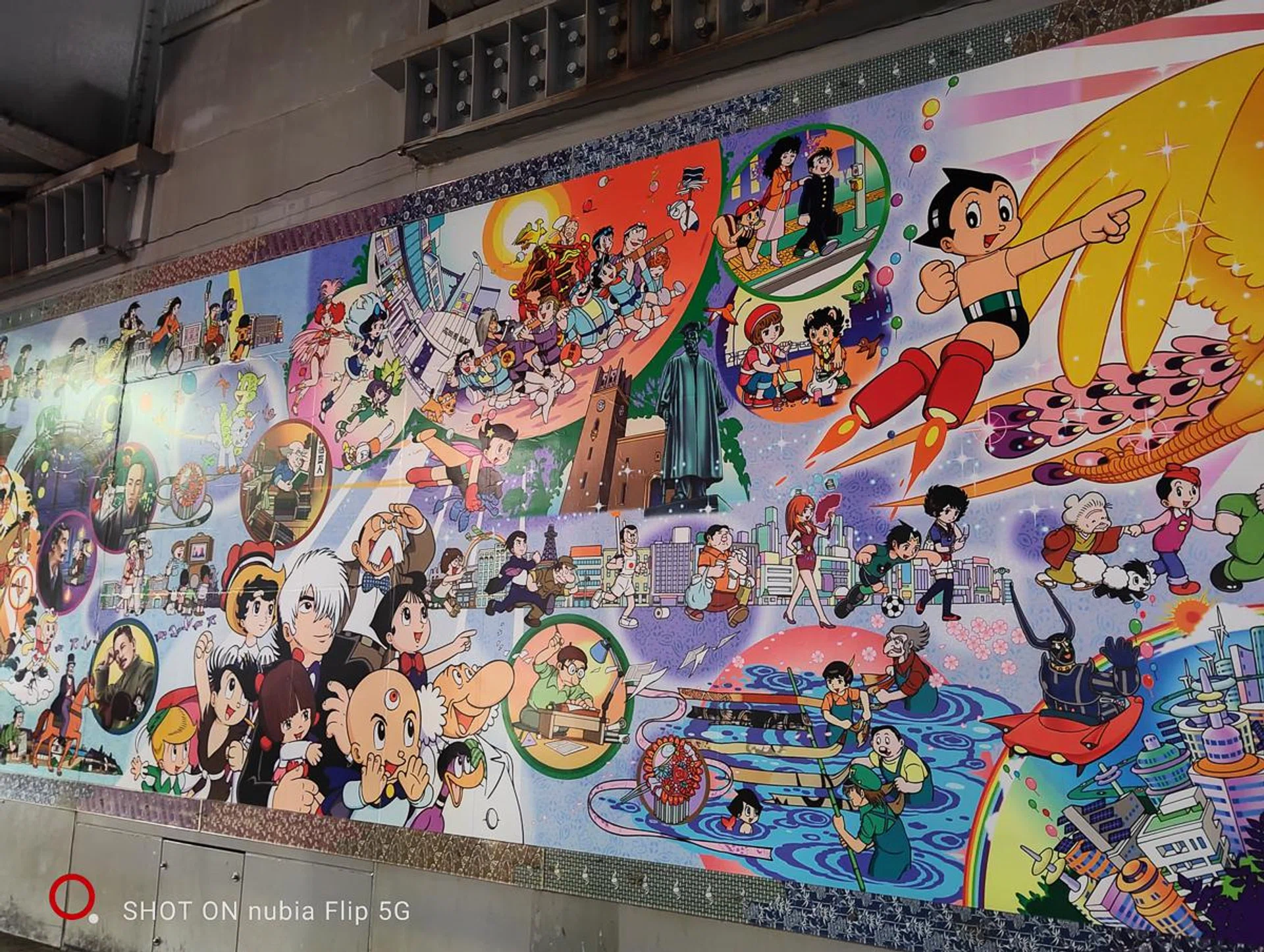 Night mode. The blues have turned more purple here.