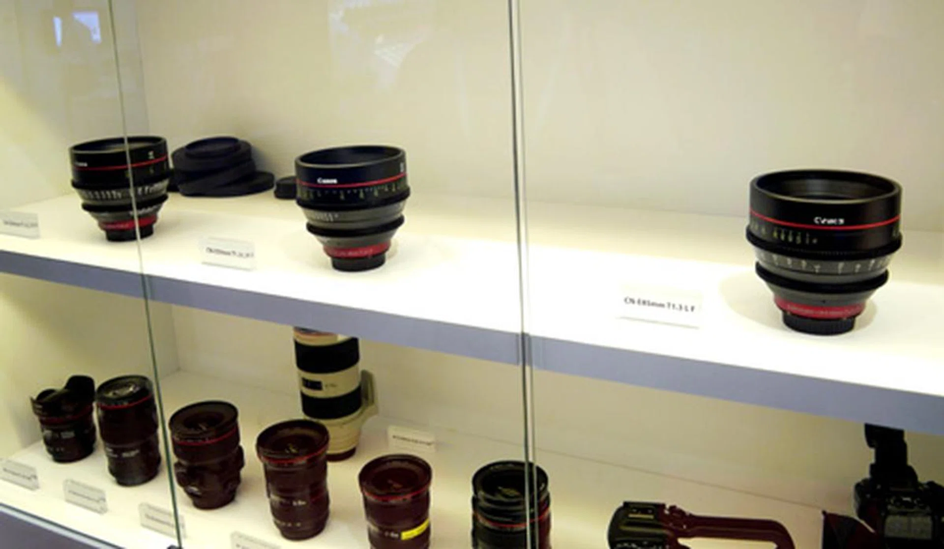 The Cinema Prime lenses compatible with the 4K-capable EOS-1D C were on display as well. Shown here from left to right (top row) are the aspherical CN-E 24mm, CN-E 50mm, and CN-E 85mm lenses.