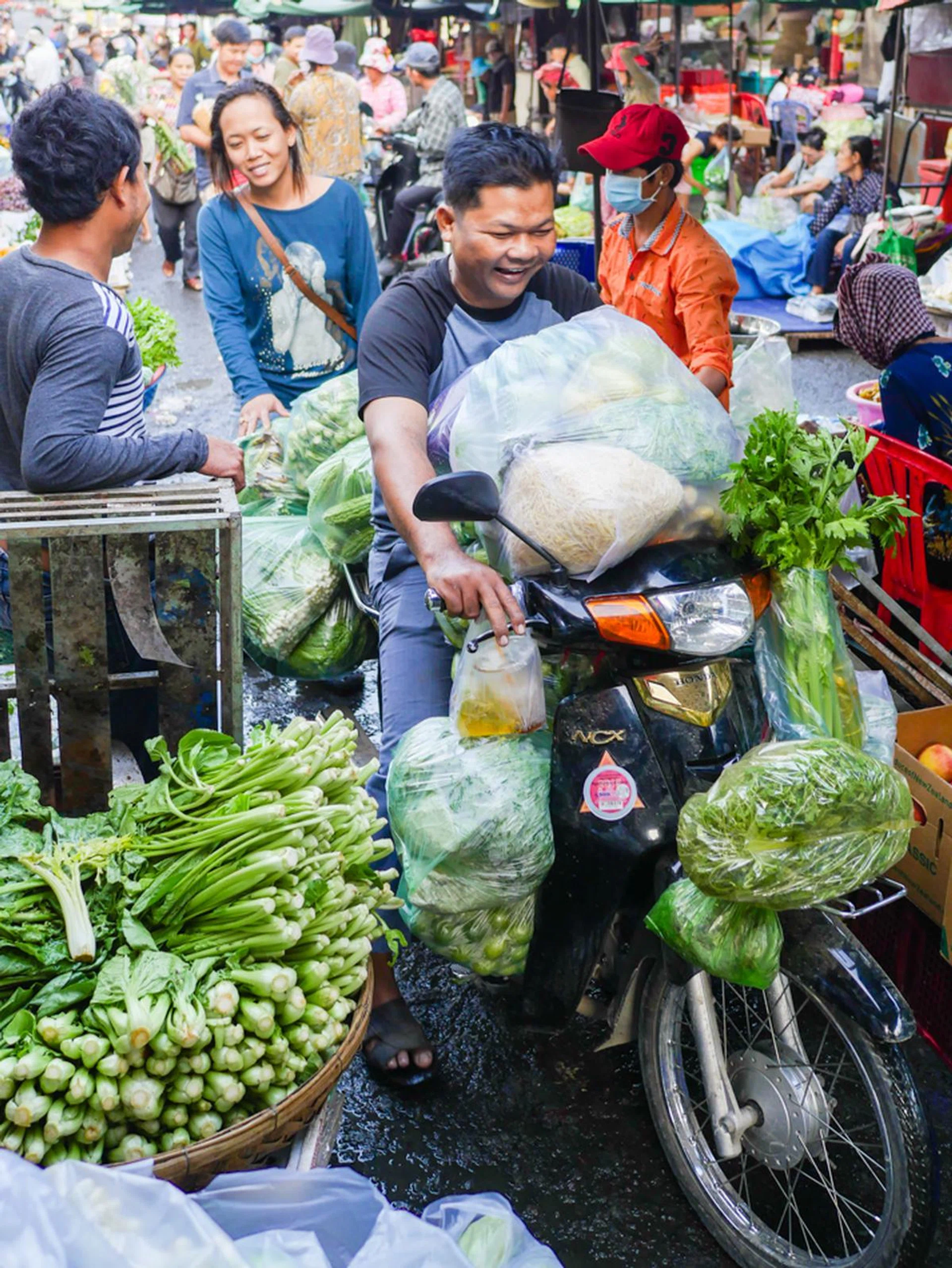 f/2.2 at 30mm, 1/160 sec, ISO 200.