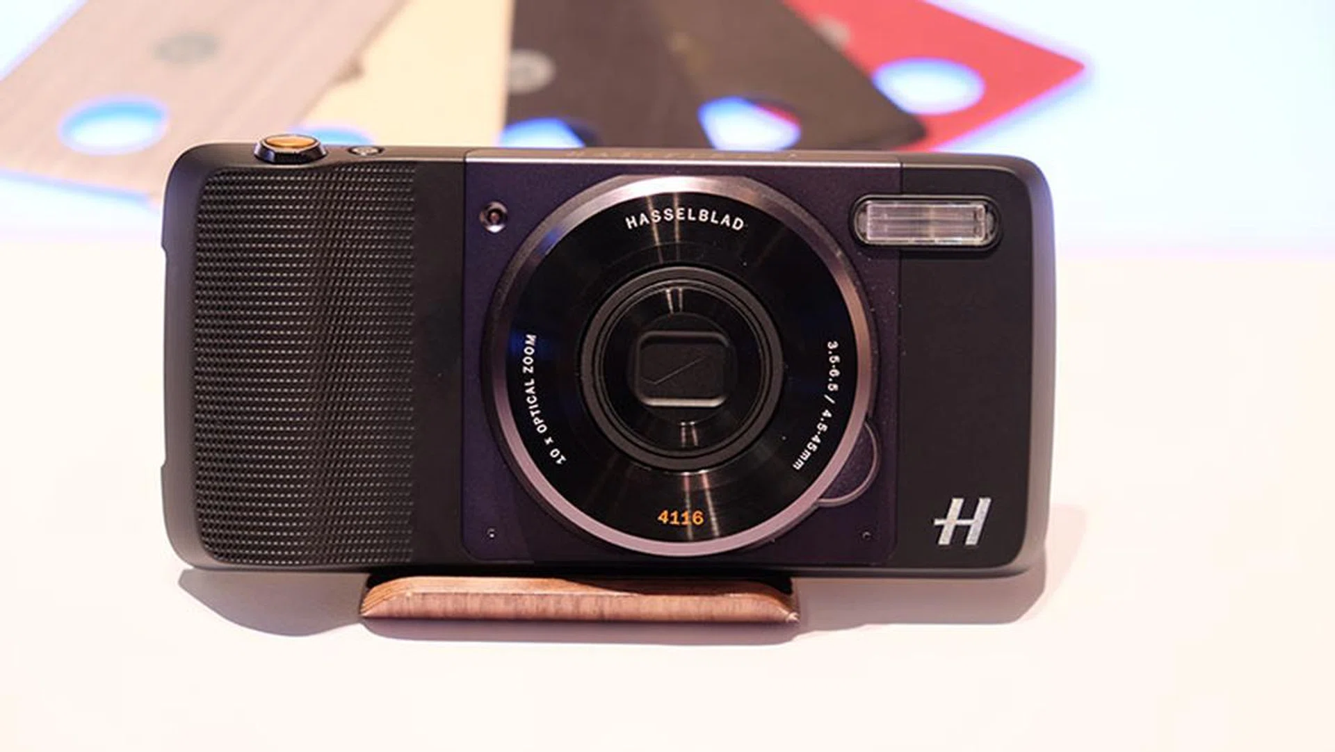 Hasselblad True Zoom