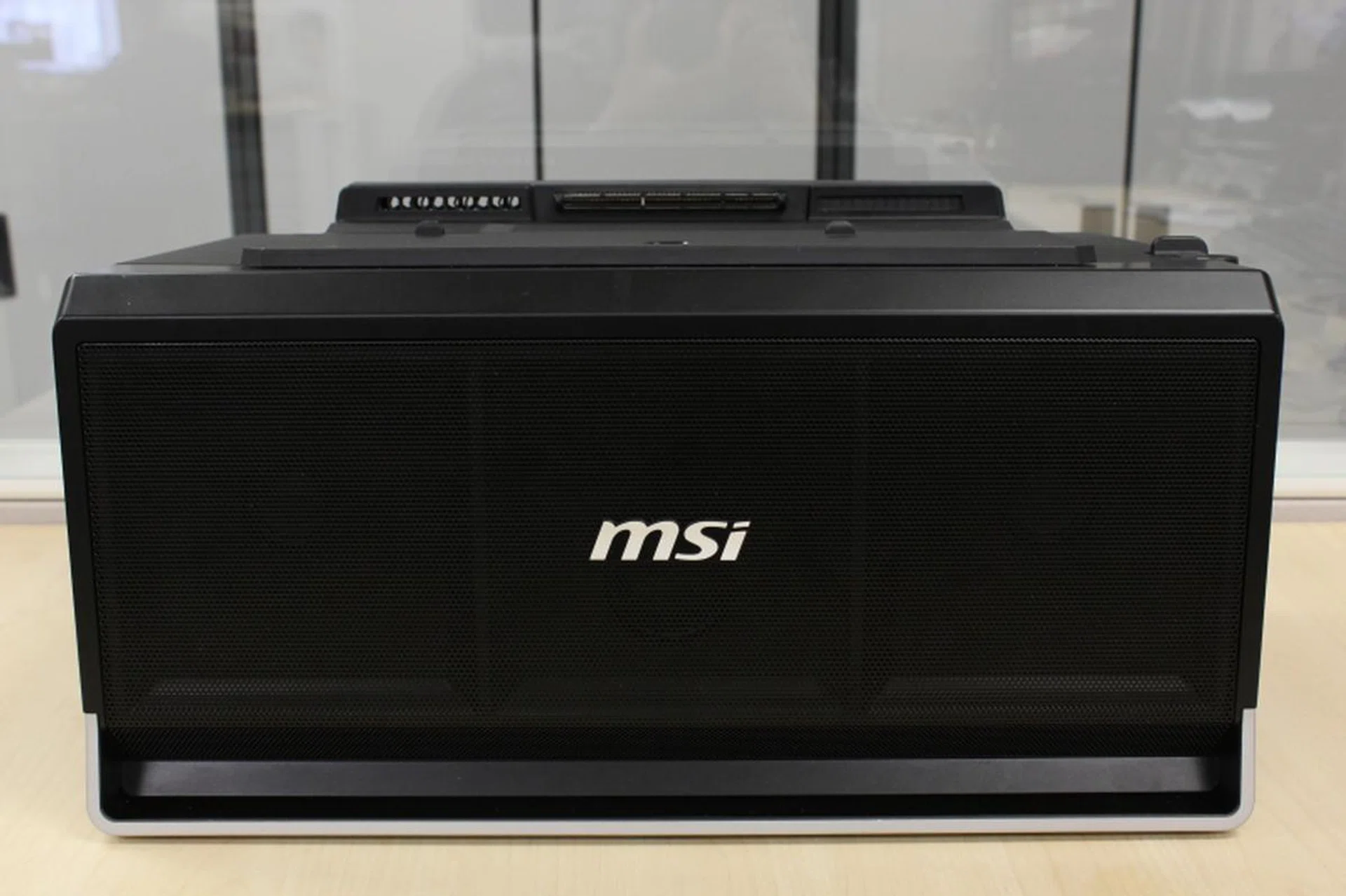 Head on, it looks like a huge speaker and you'd never expect that it has the guts of a PC inside it.