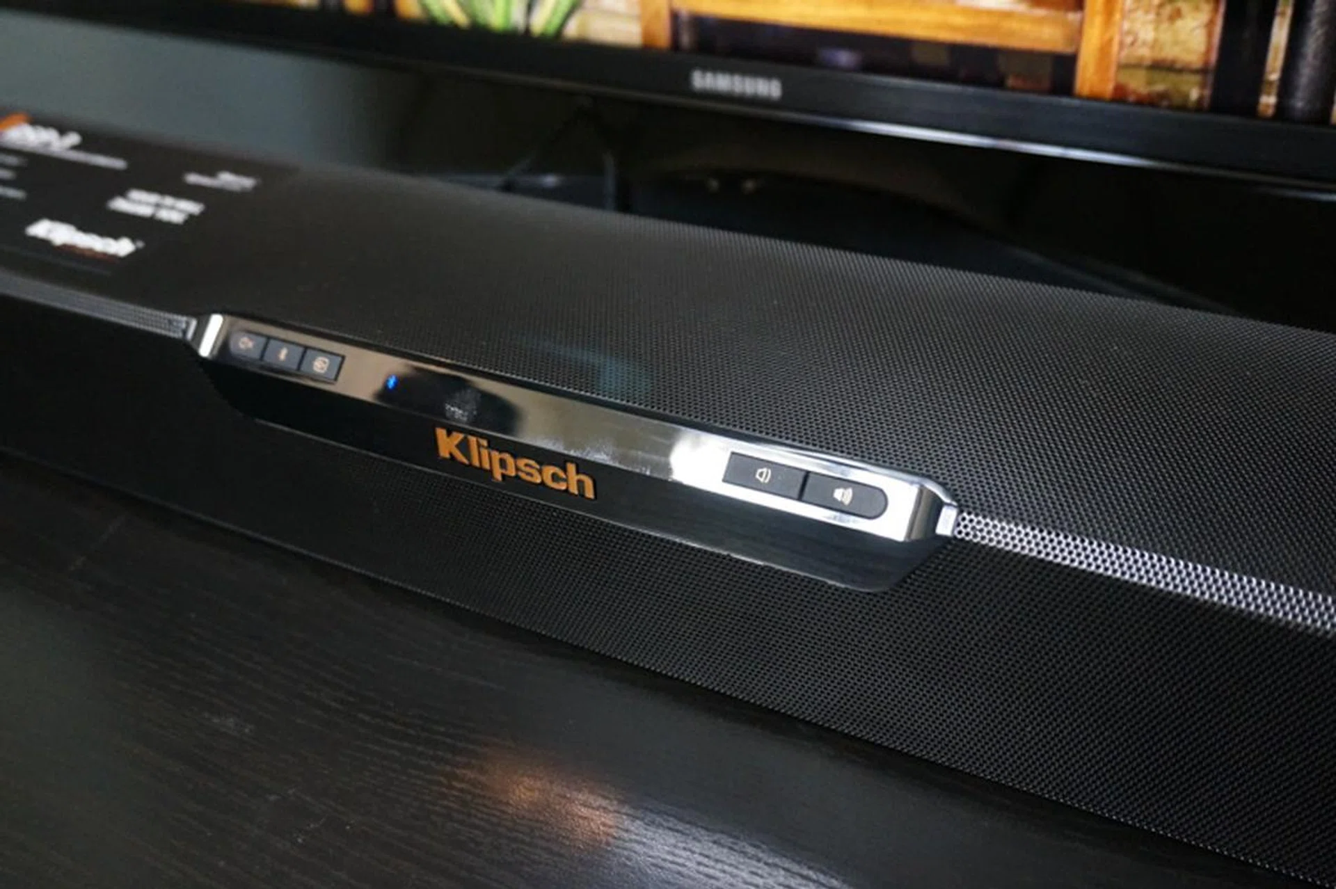 The entire surface is perforated for better audio transmission.