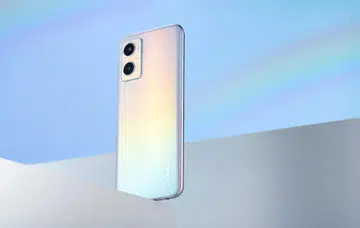 Oppo A96.
