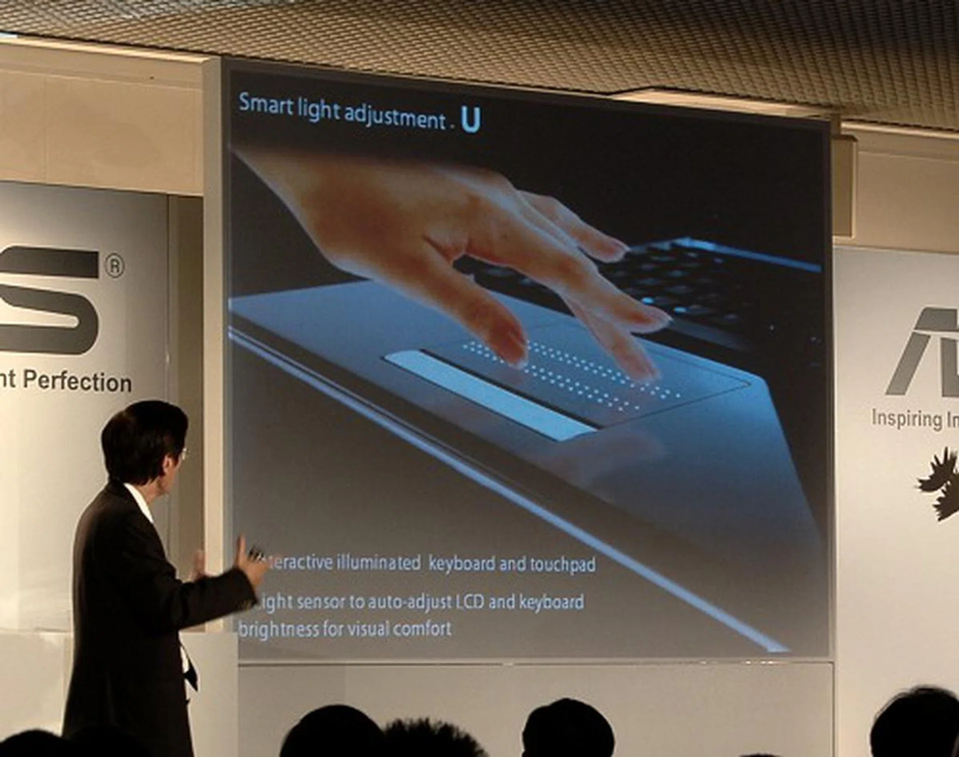  Johney Shih introduced the new U and UX series of notebooks during the press conference. Sporting a classy illuminated keyboard and touchpad and light sensor for automatic visual adjustment, these notebooks are a looker. The UX series goes one-up and introduces a frameless LED backlight panel!  