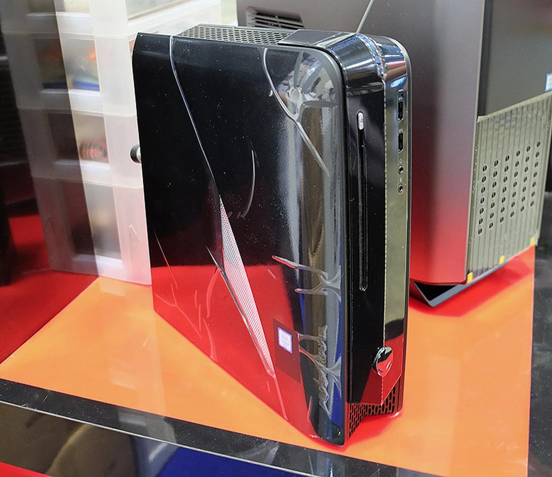 This is the Alienware X51 gaming desktop. It is powered by a quad-core Intel Core i7 processor and comes with 16GB of RAM and NVIDIA GeForce GTX 960 graphics with 2GB GDDR5 memory. It is available at $1,499 (U.P.) $1,899.