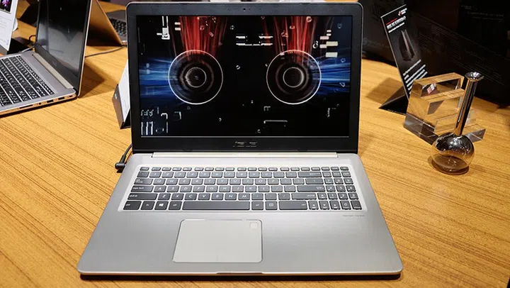 ASUS VivoBook Pro