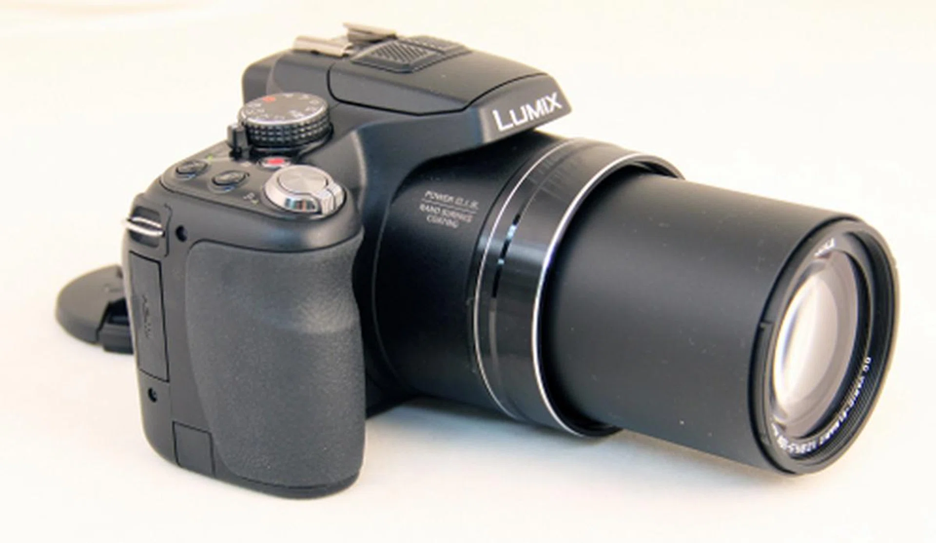 【値下げ交渉◎】Panasonic LUMIX DMC-FZ200 値下げ交渉◎】Panasonic LUMIX DMC-FZ200