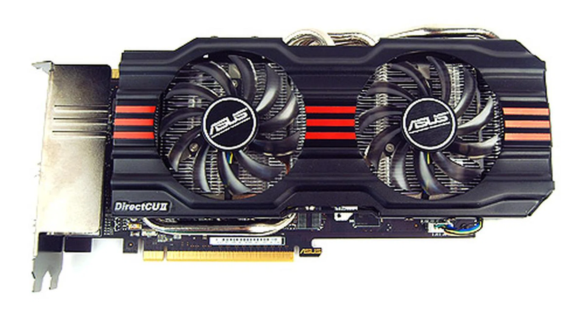 The ASUS GTX 670 DirectCU II TOP sports the second generation DirectCU II cooler that has heat pipes in contact with the GPU core for more efficient heat dissipation.