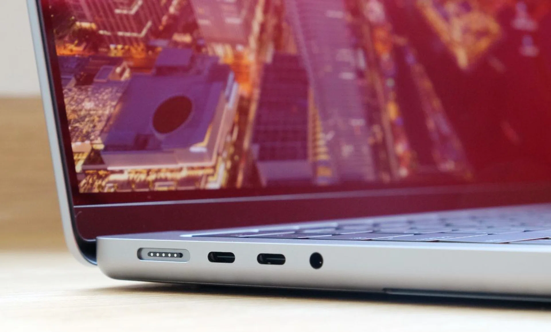 The headphone jack better supports high impedance headphones.