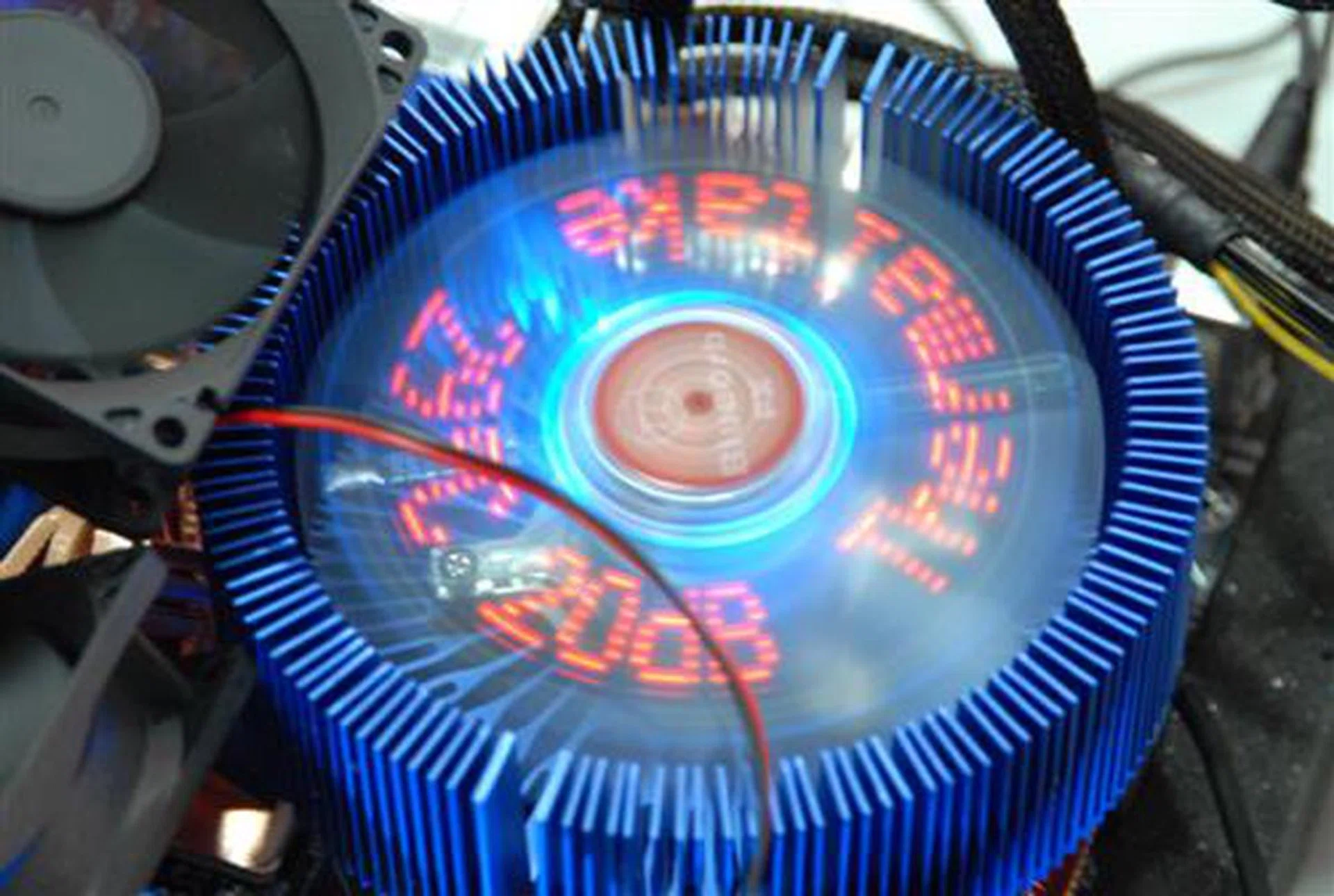  Thermaltake Blueorb FX gives rigs some bling.  