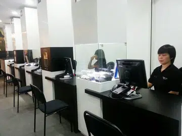 The BlackBerry Expert Center at The Cathay is the first in Singapore and the second in the region.