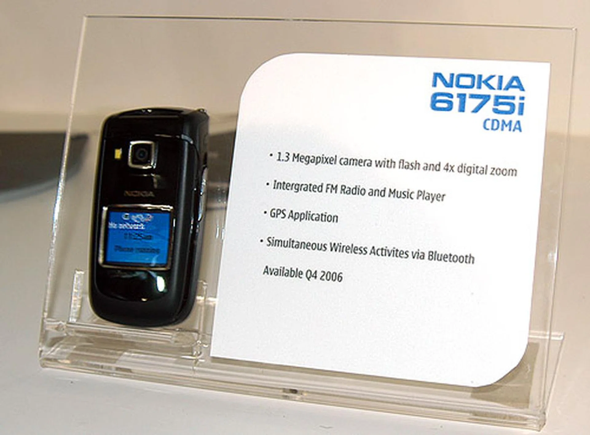 Another new clam-shell design from Nokia, the 6175i.