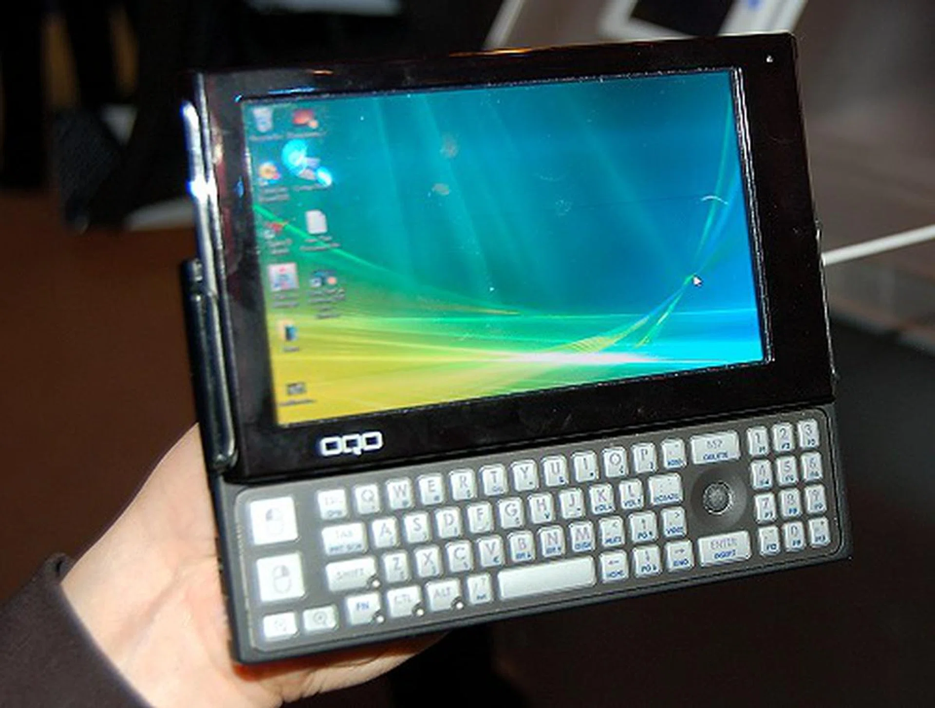  The OQO model 2+ is an expensive MID slated to cost around US$800. Runs on Windows Vista, 2B RAM, up to 120GB HDD or 64GB SSD, a 5-inch screen (800 x 480), Wi-Fi, LAN and WWAN.  