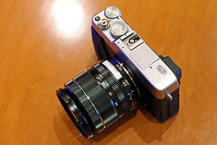 The Fujifilm X-E1 with the new f/2.8-f/4 18-55mm kit lens.