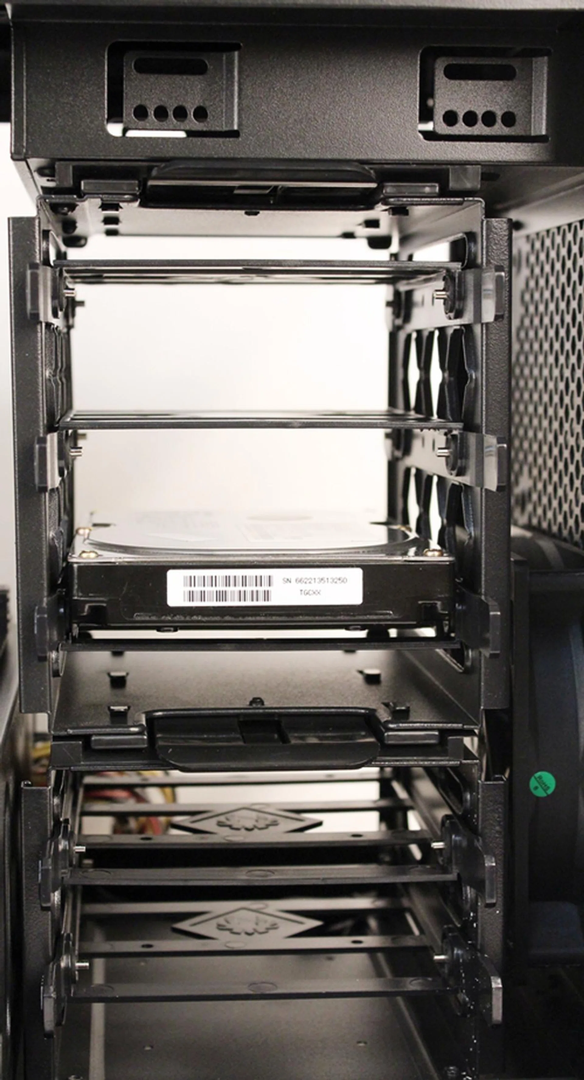 The cages can take a total of five 3.5-inch HDDs.