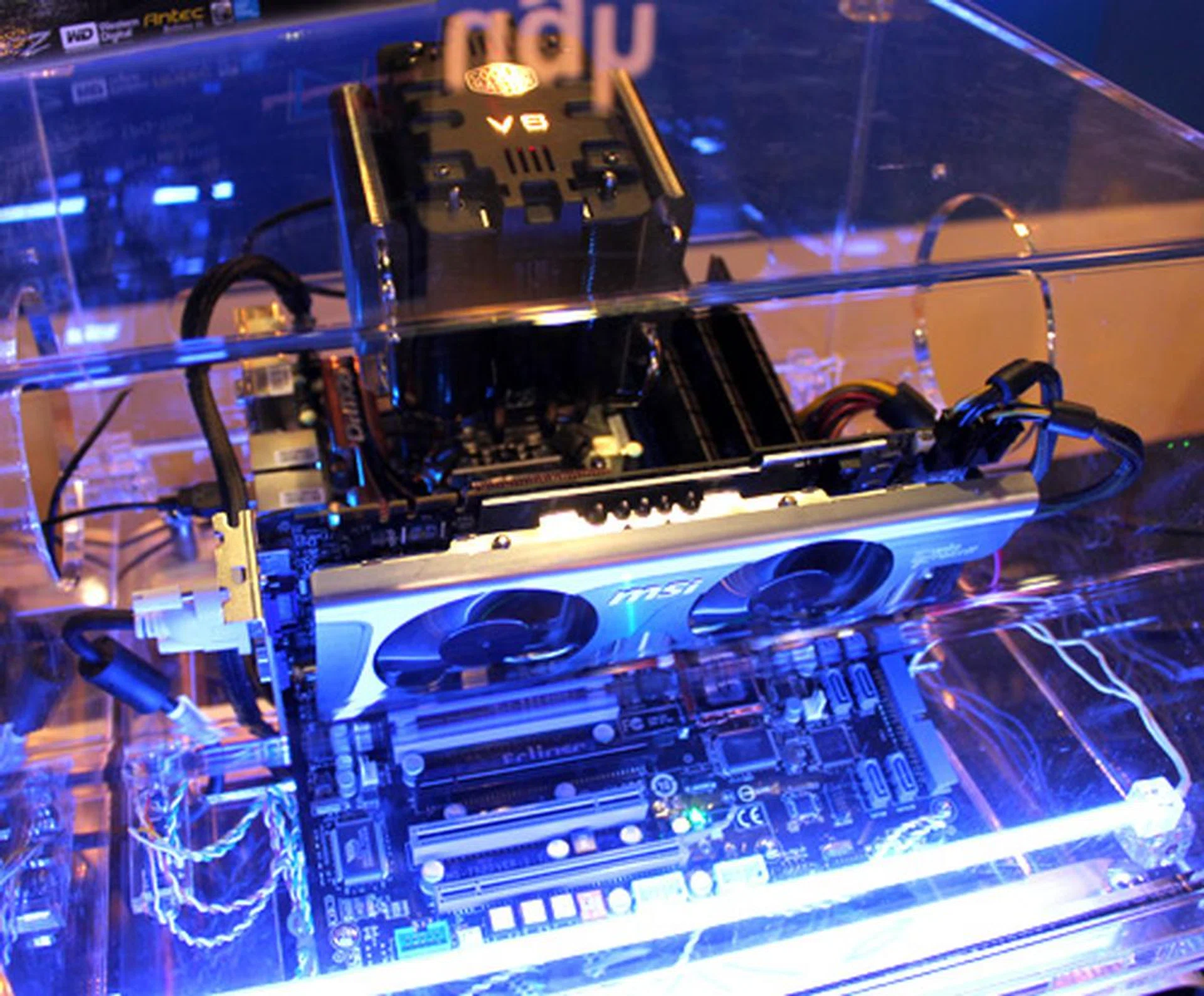 The MSI Eclipse SLI you see here is the very same one that is being used at the competition.