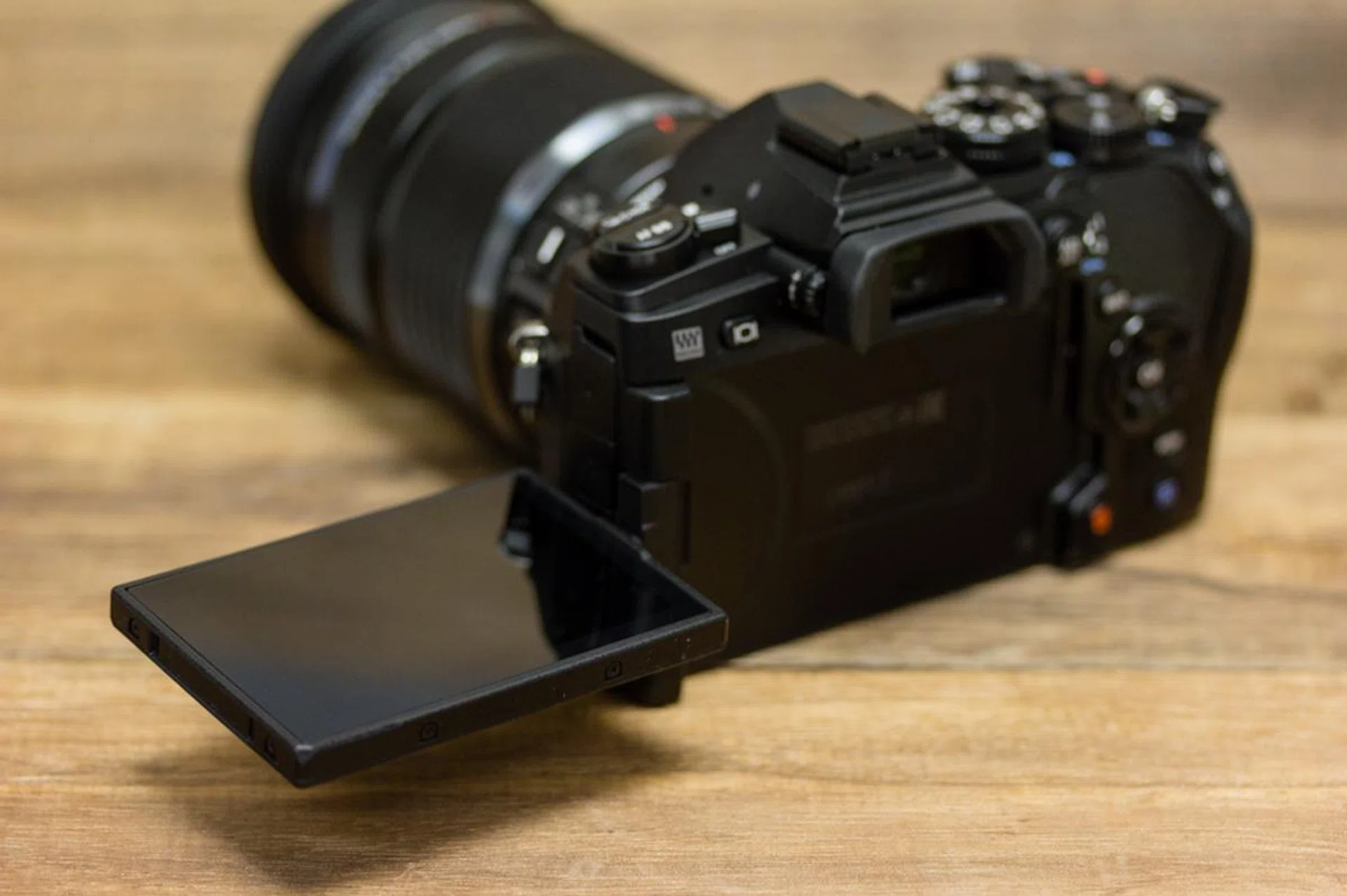 The E-M1 Mark II’s screen swivels fully around, the E-M1’s could only tilt up and down.