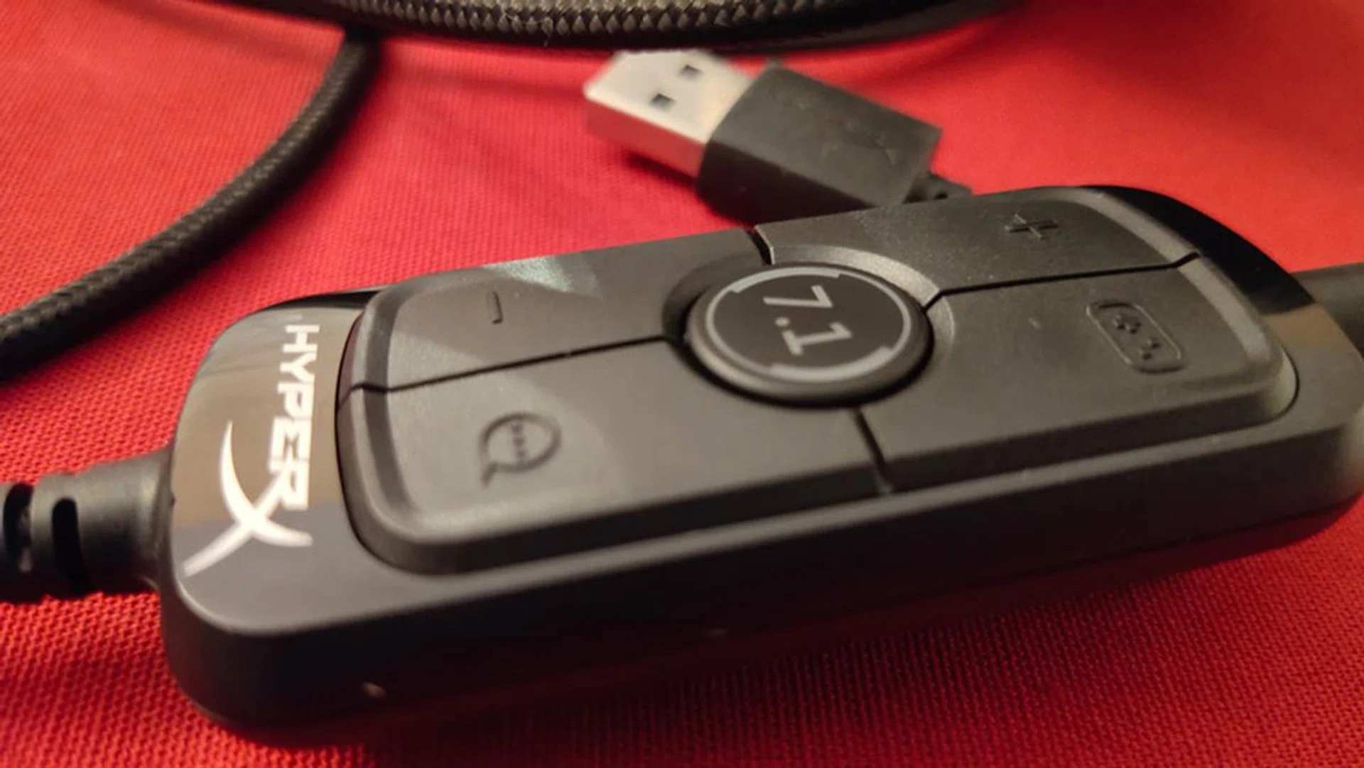 The mixer also allows you to toggle on and off virtual 7.1-channel surround sound.