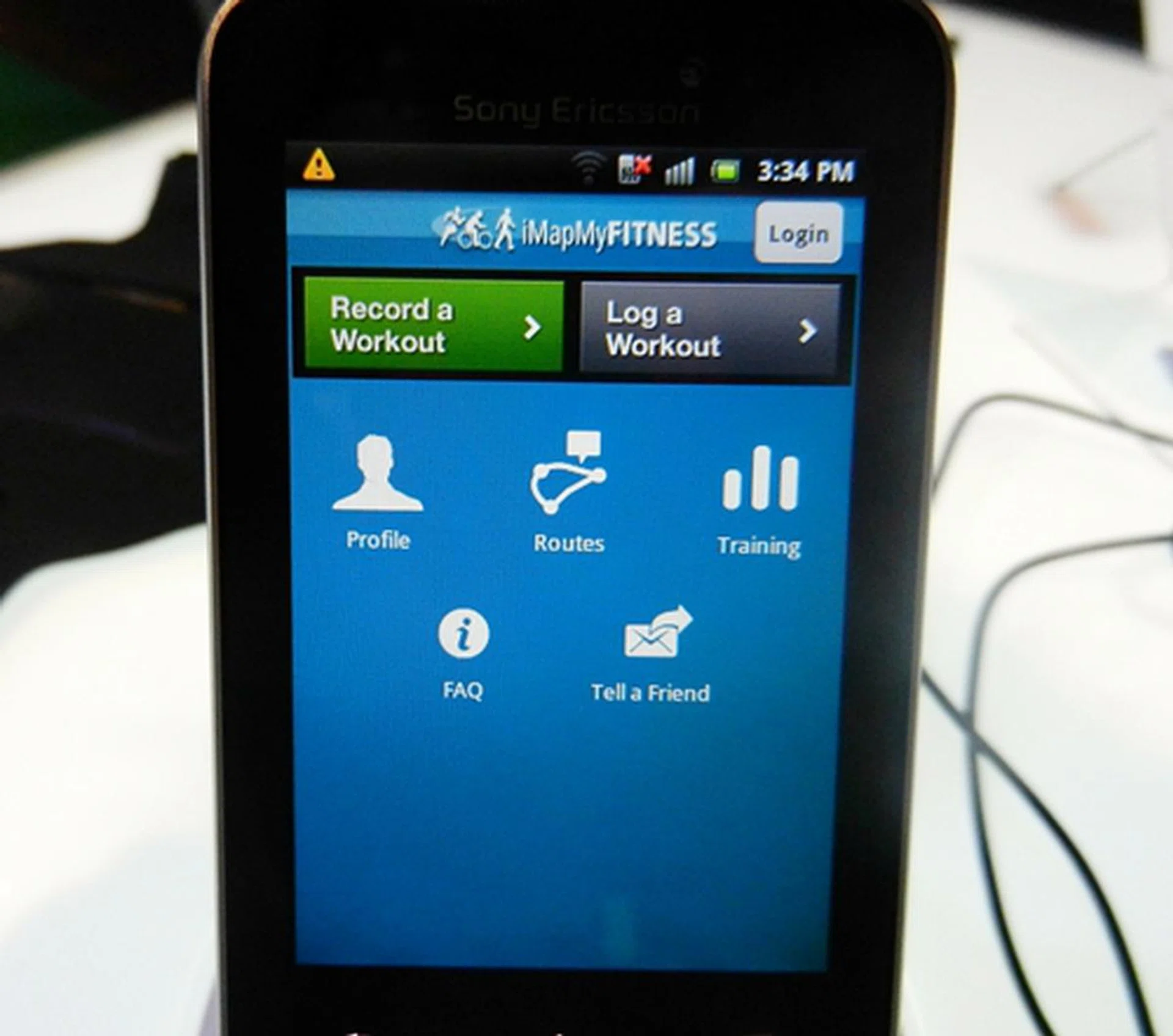 The Xperia active comes preinstalled with iMapMyFitness, which acts as your personal trainer.