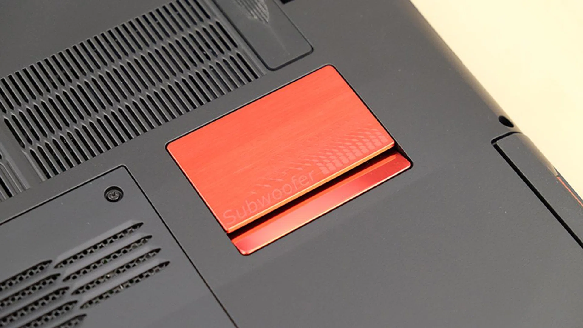 Acer Predator 15 subwoofer