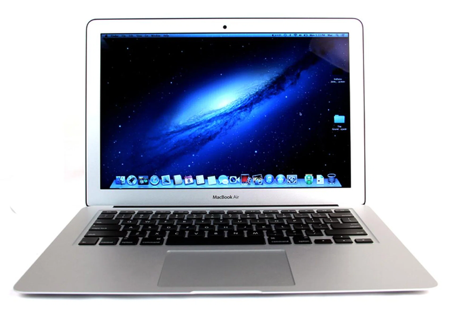 Outside, the MacBook Air looks no different from its predecessor; but under the hood, there are significant improvements.