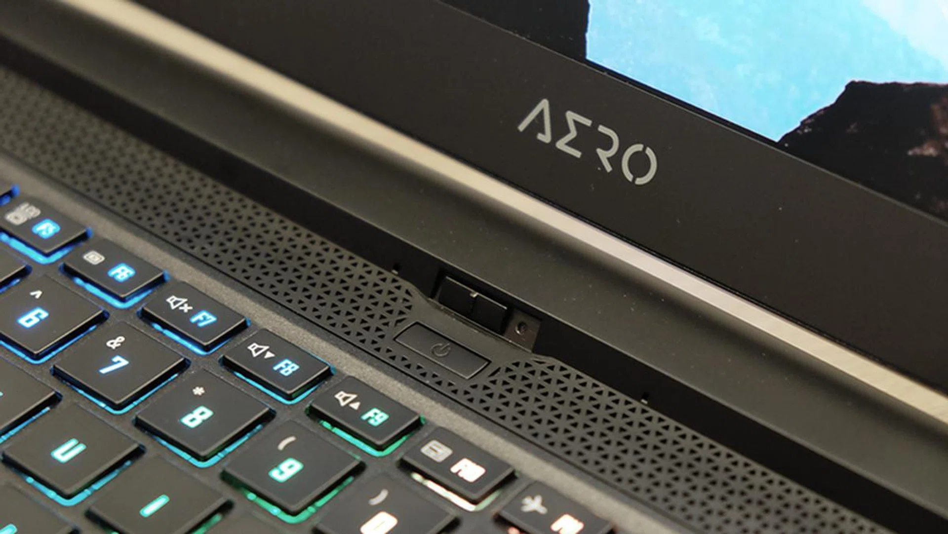 Gigabyte Aero 15 OLED XA
