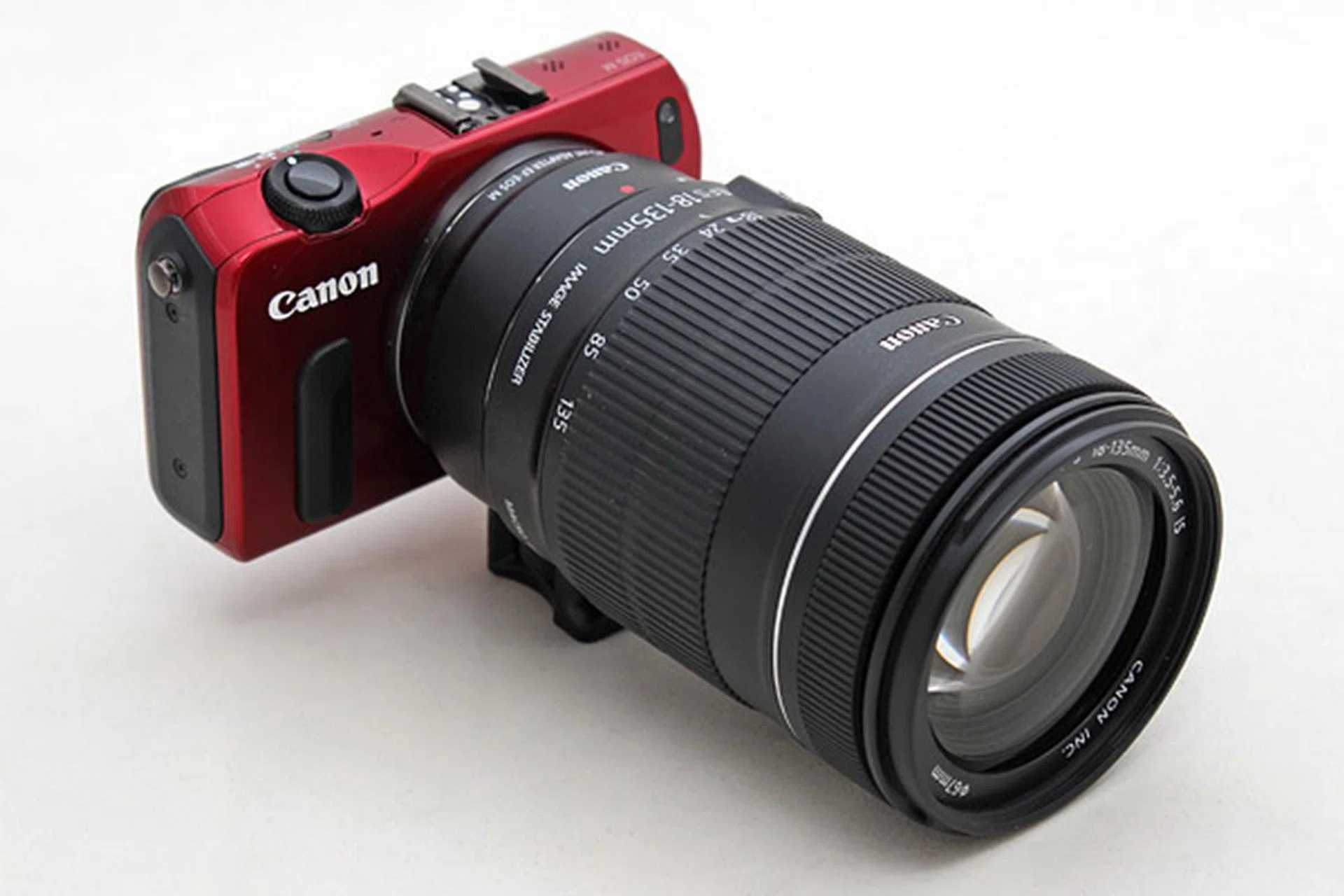 The optional EF-EOS mount lets you mount Canon EF and EF-S lenses, while retaining auto-focus and auto-metering.