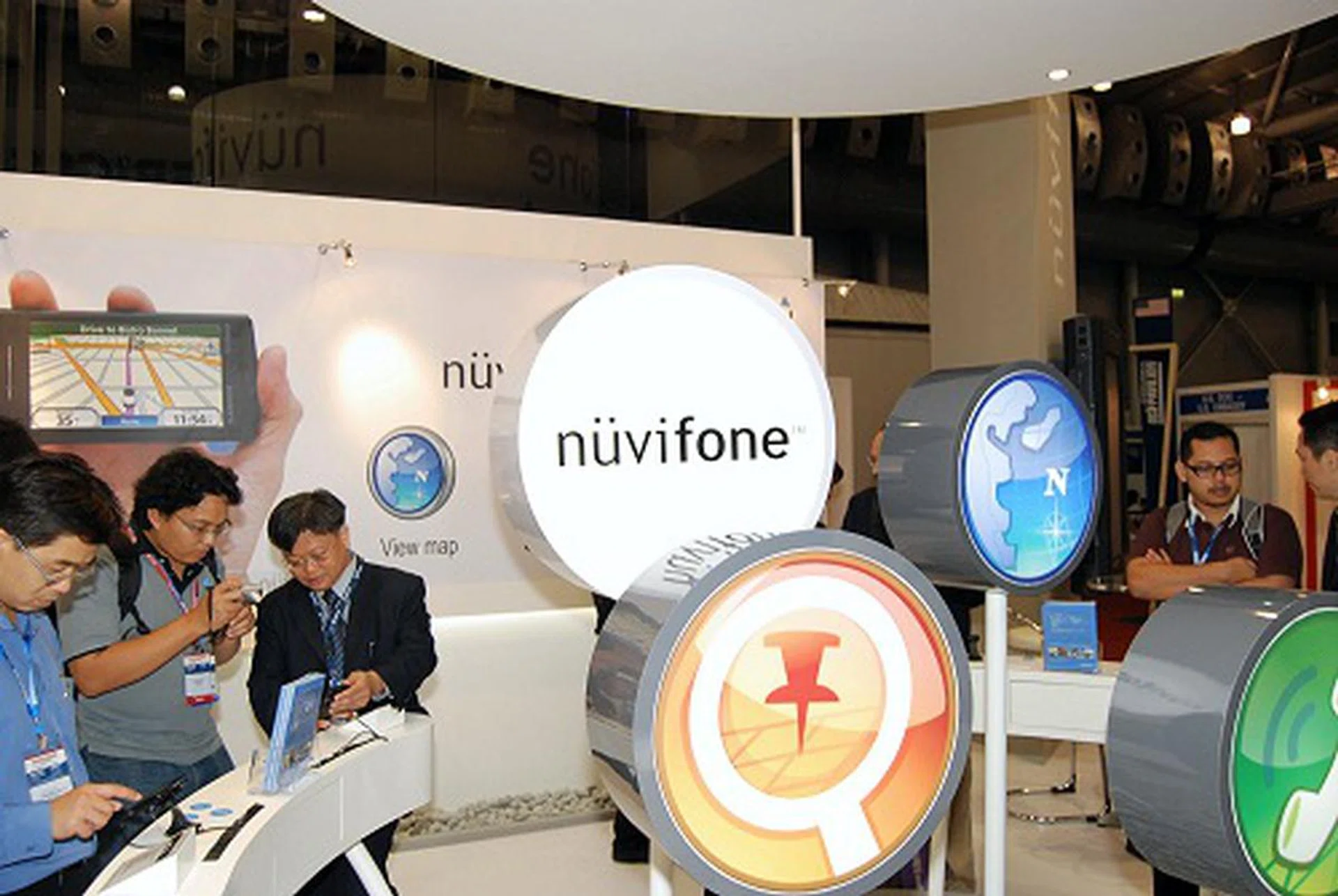  Lots of Web 2.0-ish icons were found at their booths that seemed familiar...  