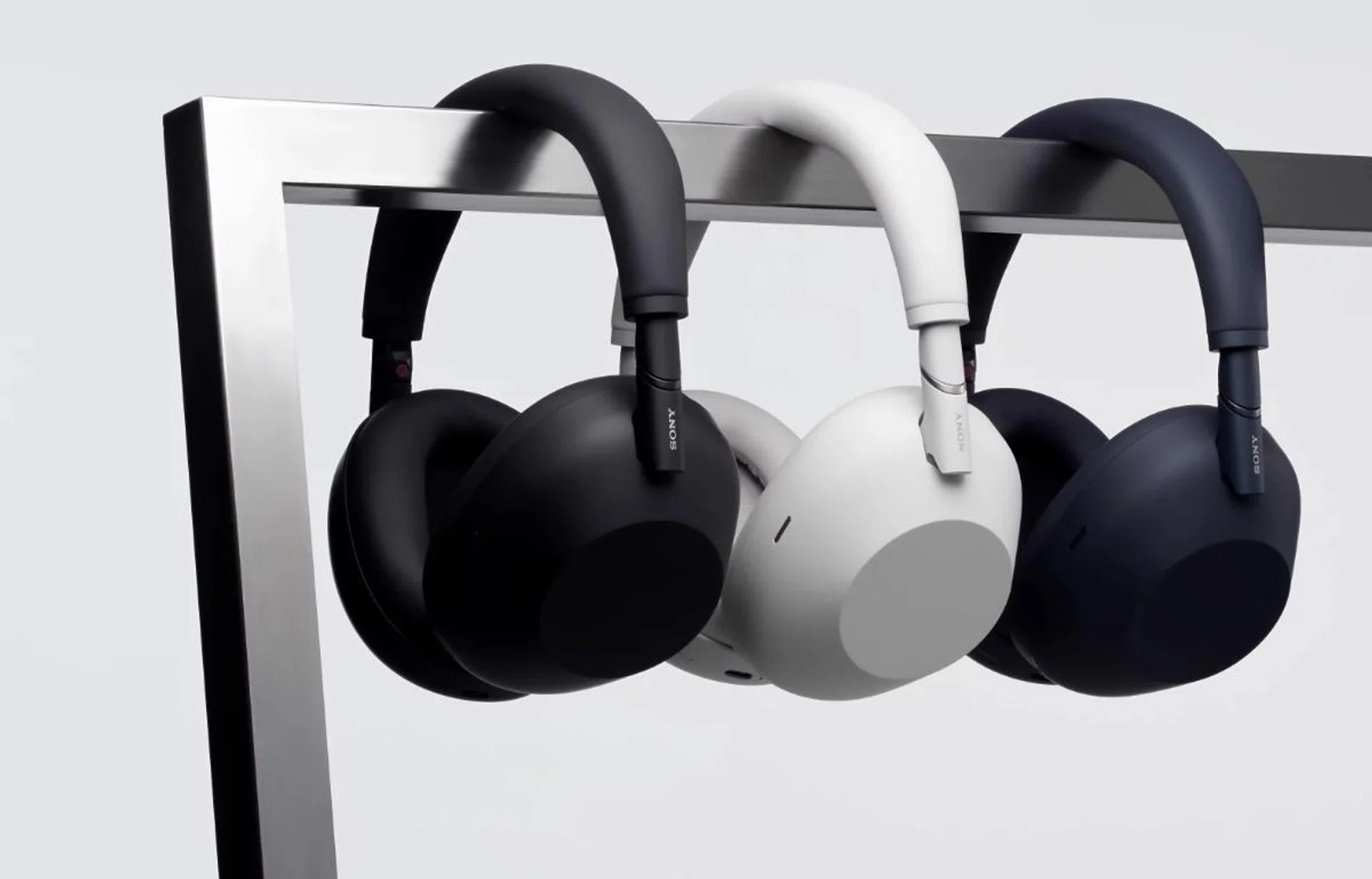 The Sony WH-1000XM6 comes in Black, Platinum Silver, and Midnight Blue. Photo: Sony