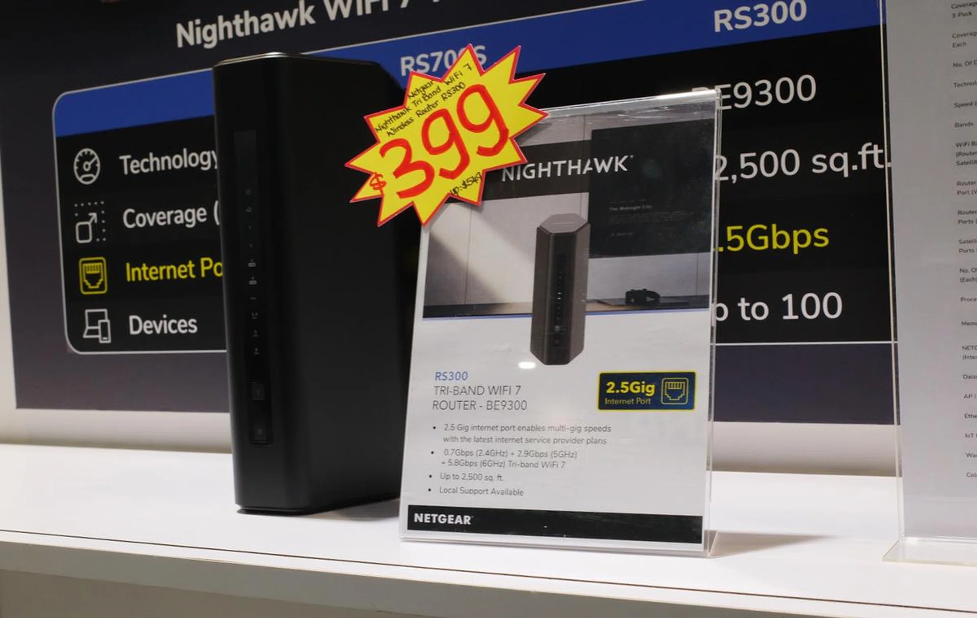 Netgear Nighthawk RS300. Photo: HWZ
