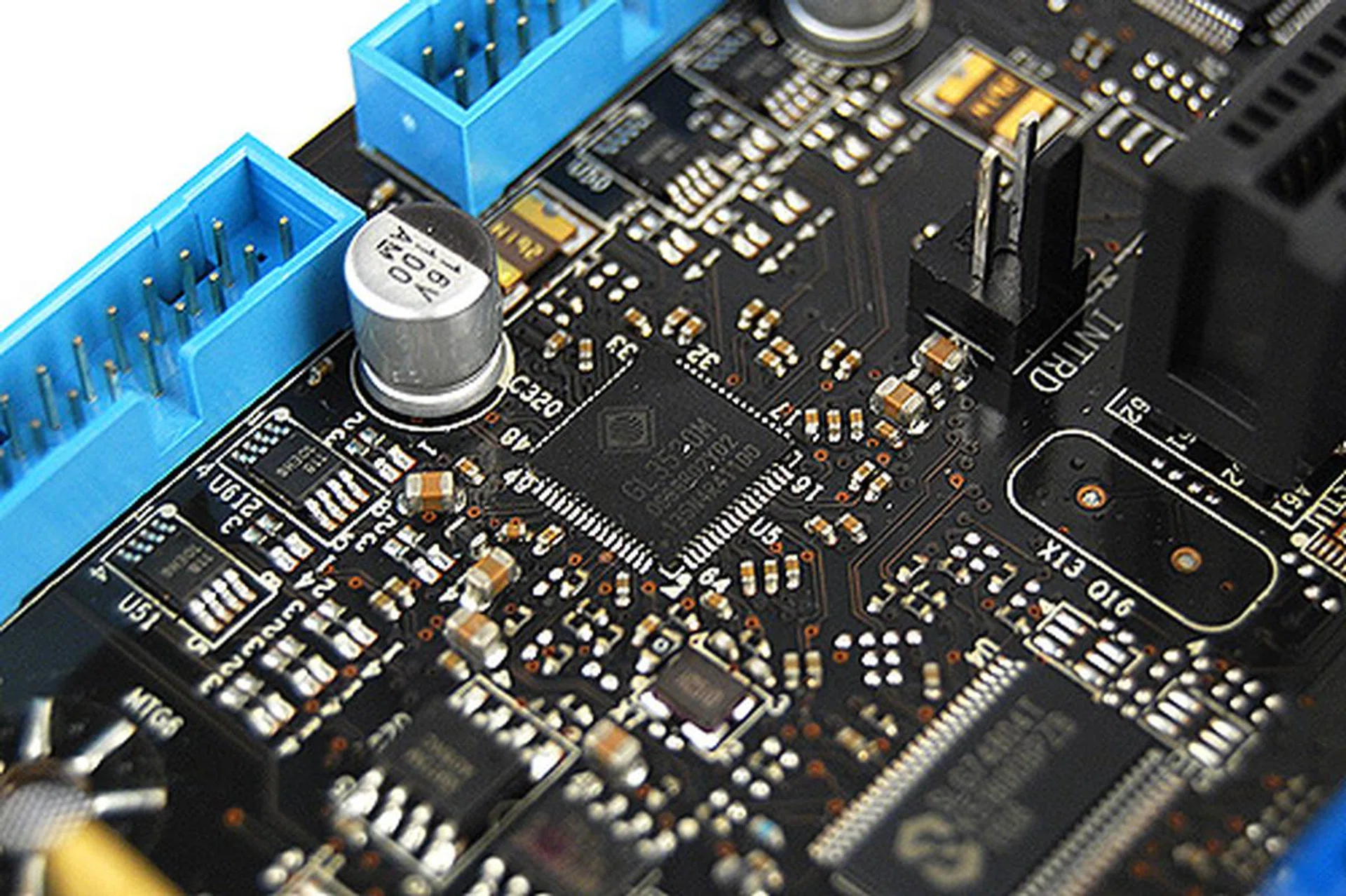 If you are wondering why this board can support up to eight USB 3.0 ports, it is thanks to this Genesys Logic GL3520 USB 3.0 hub controller.